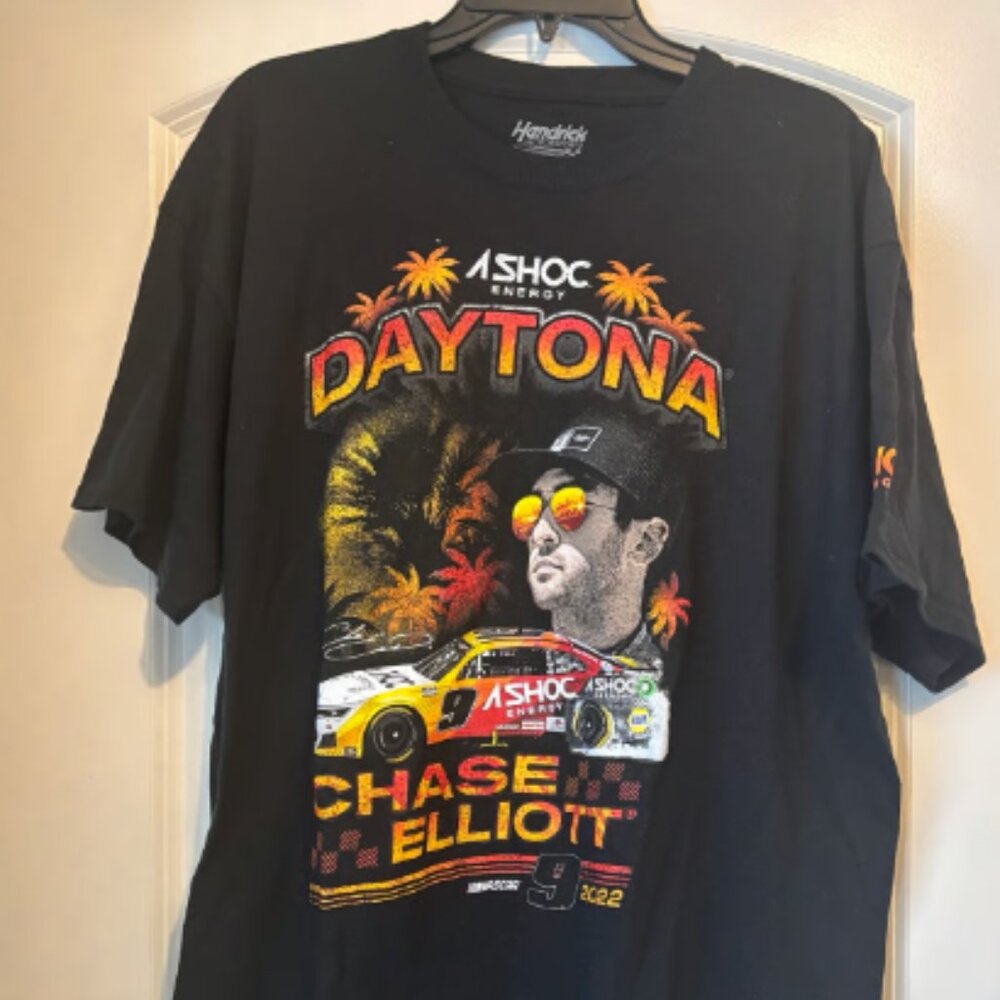 Chase Elliot Daytona Ashoc T shirt Men's XL